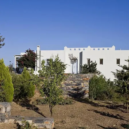 Beachfront Thesseus Μουτσούνα