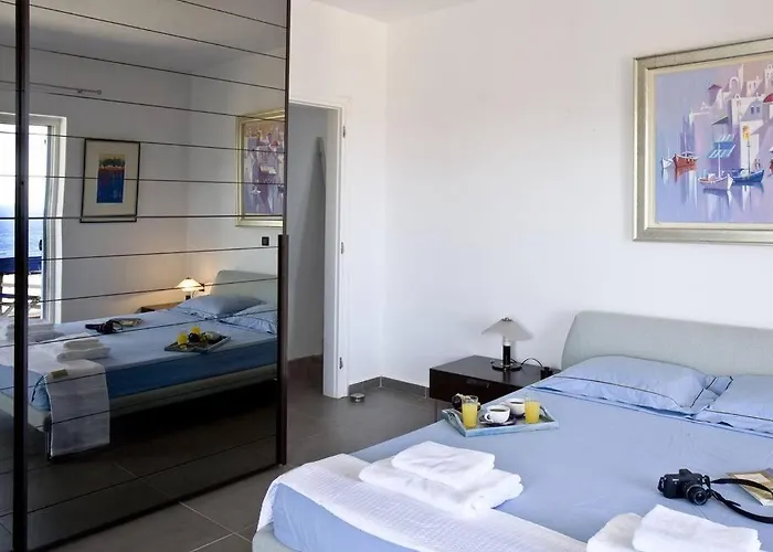 Beachfront Thesseus * Moutsouna