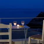 Beachfront Thesseus Villa *