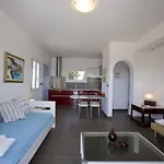 Beachfront Thesseus Villa Moutsouna