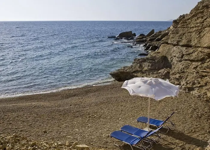 Beachfront Thesseus فيلة