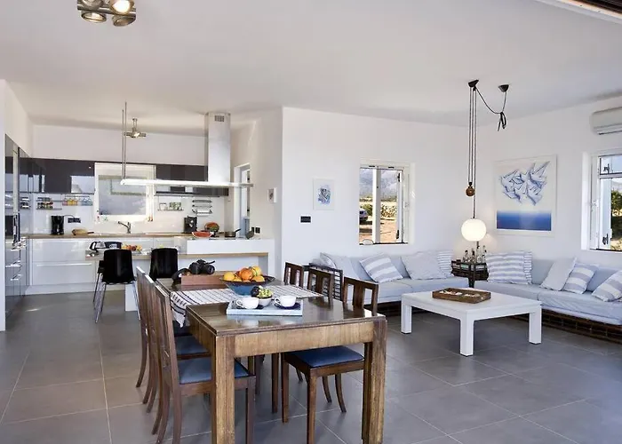 فيلة Beachfront Thesseus Moutsoúna